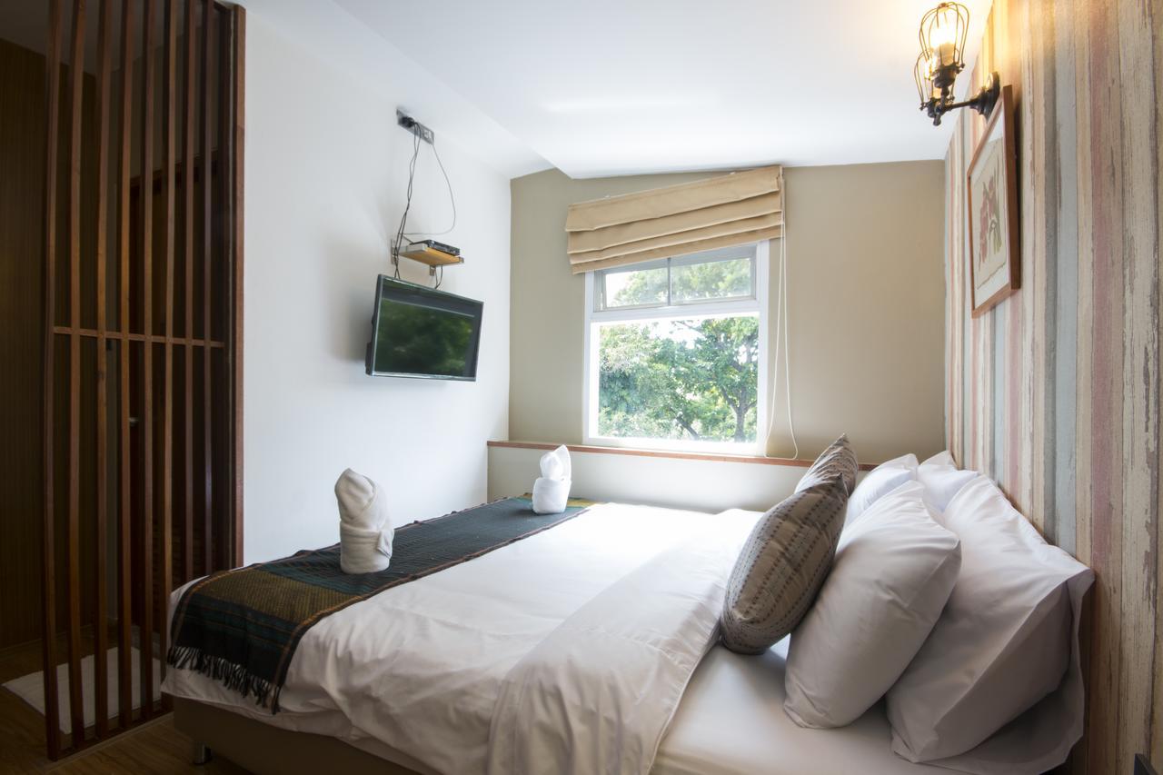 Tawan Bed Club Vandrarhem Chiang Mai Exteriör bild